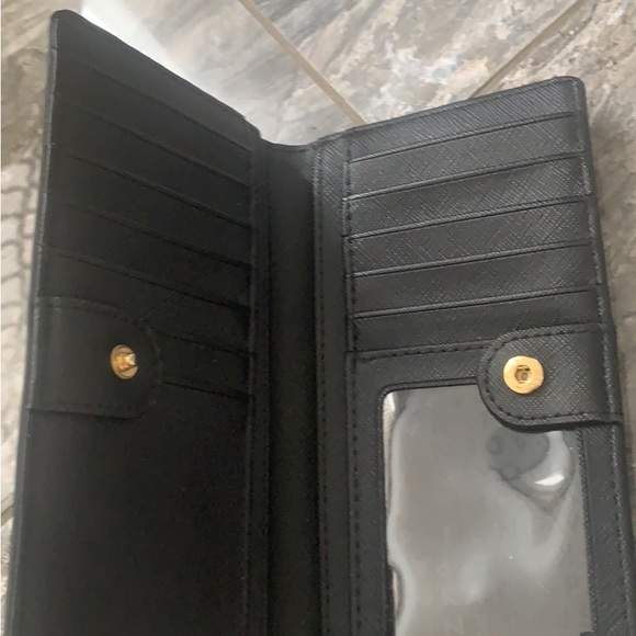 Kate Spade wallet - Picture 2 of 2